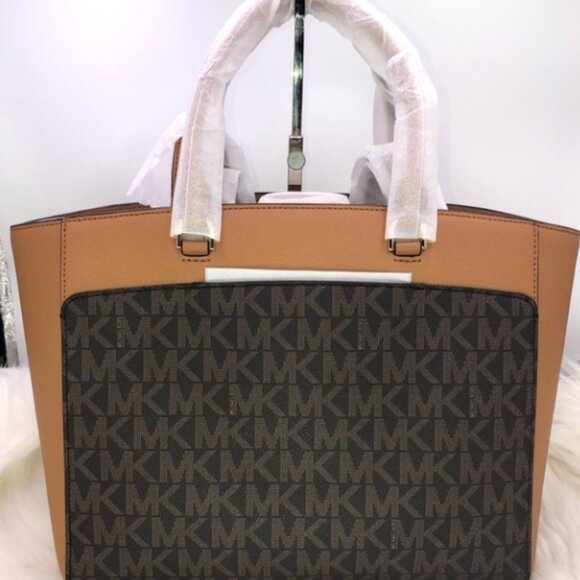 Michael Kors Emmy Large Double Handle Tote - Signature Print and Colors 5218 - Picture 8 of 9